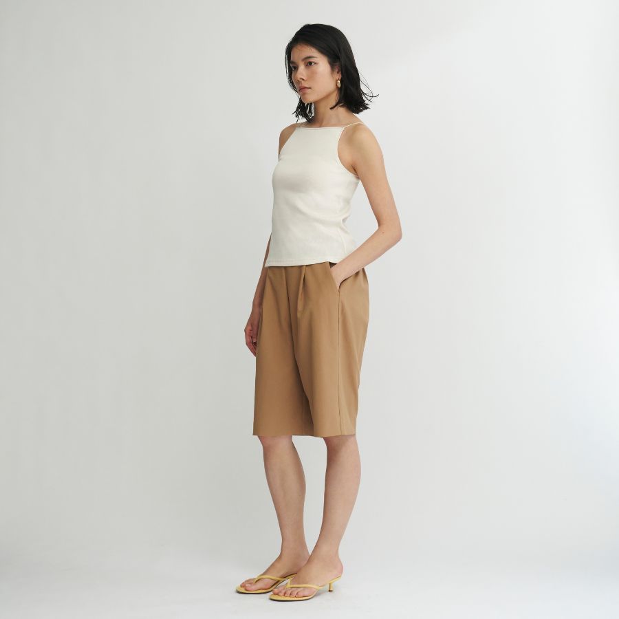 lounge WRAY ハーフタックパンツ キャメル