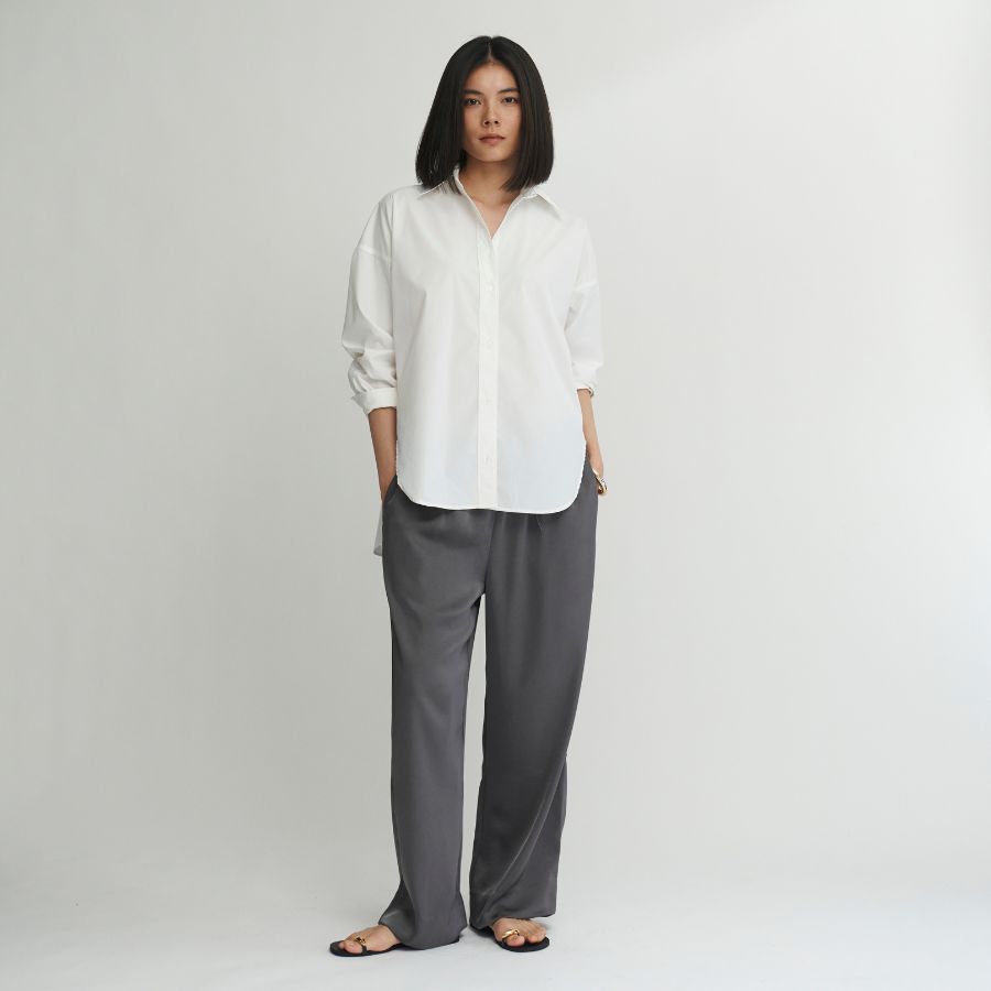 lounge WRAY リラックスサテンパンツ チャコール