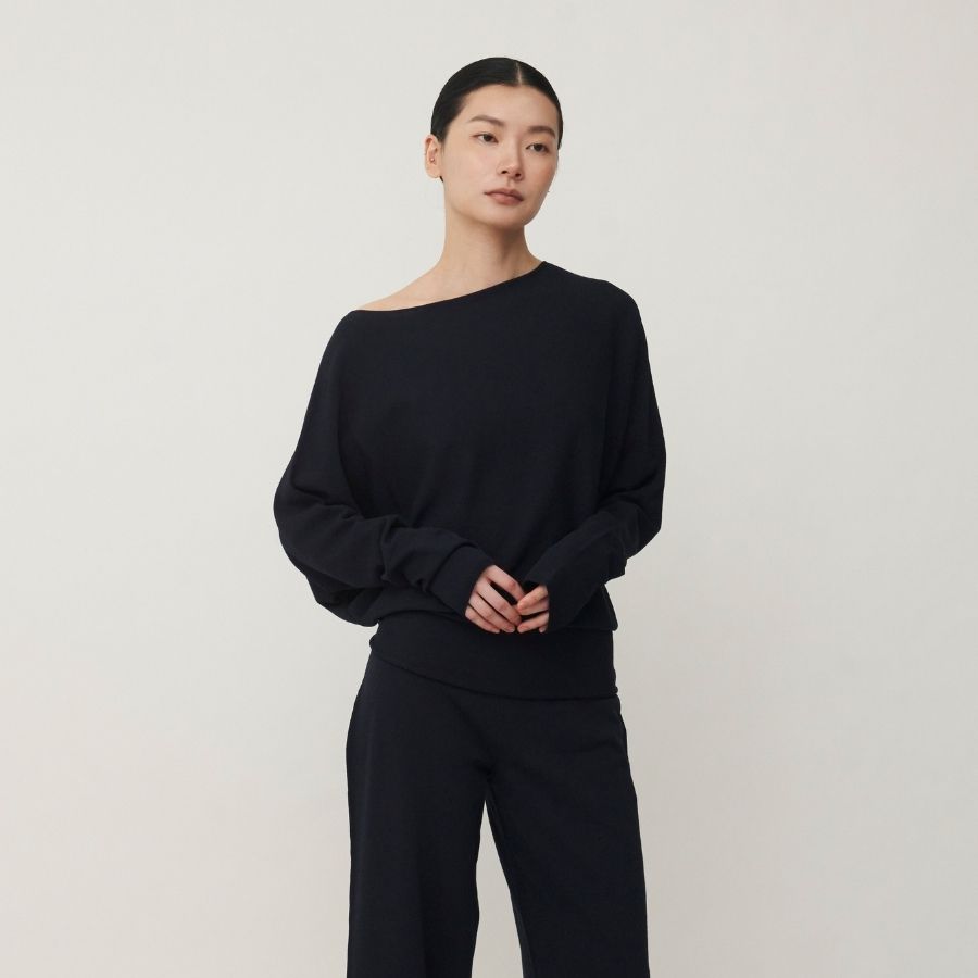 lounge WRAY アシンメトリーエアリーニットトップス ネイビー